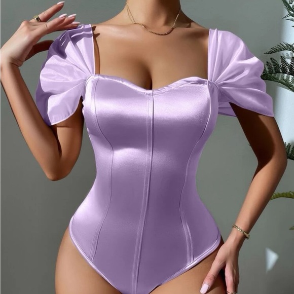 Luxe champagne sweetheart neck satin bodysuit - Picture 12 of 16